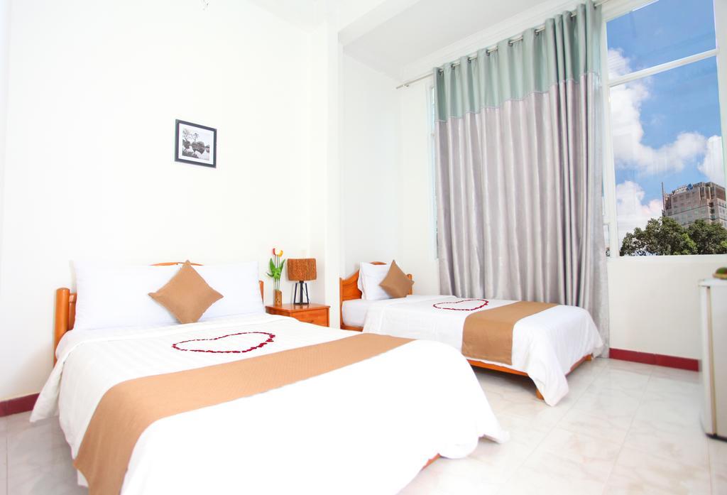Le Petit Sai Gon Hotel Thành Pho Ho Chí Minh Esterno foto
